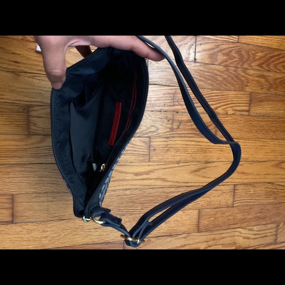 Tommy hilfiger bag - Picture 3 of 3